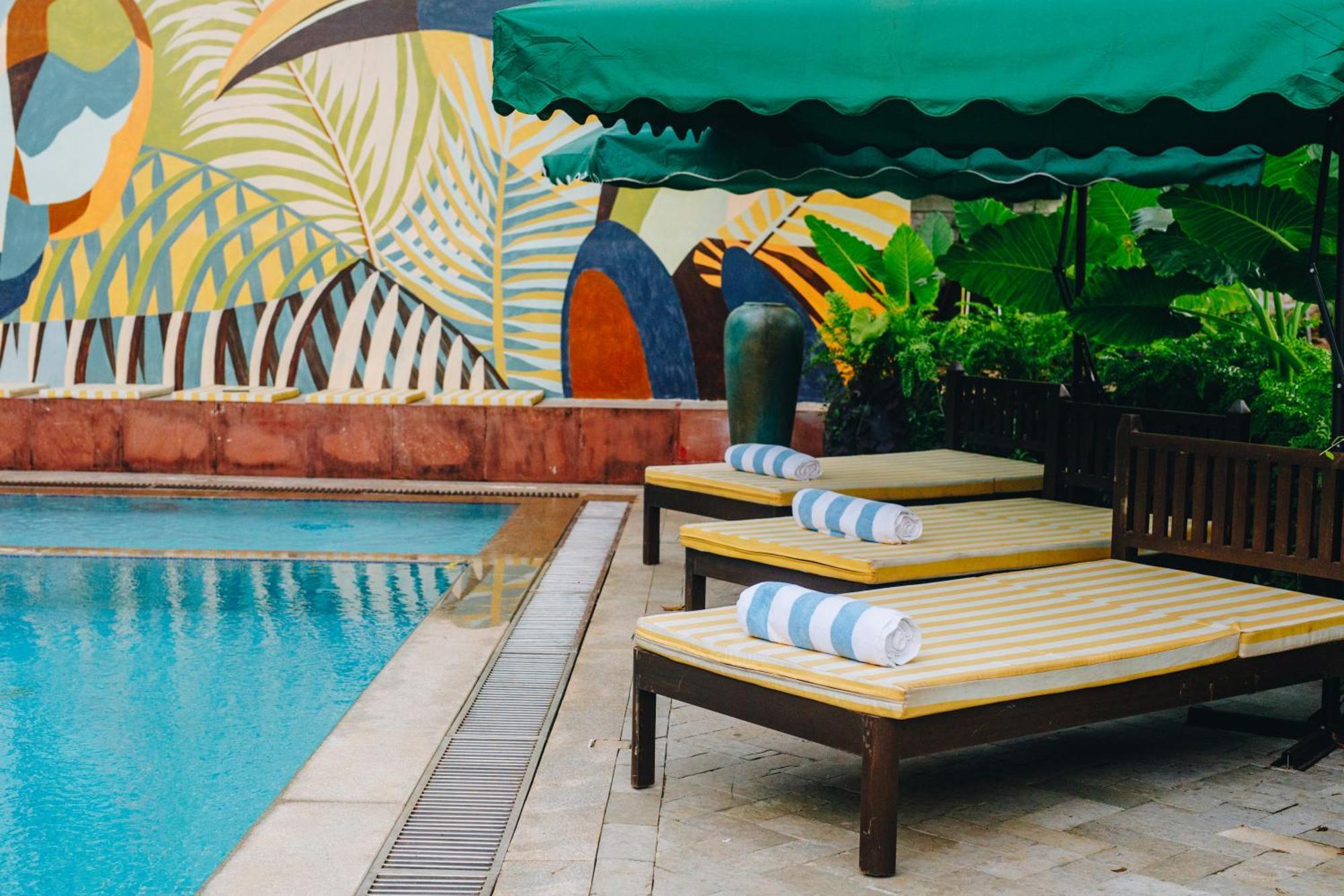 The Project Cafe And Hotel Aldona 外观 照片