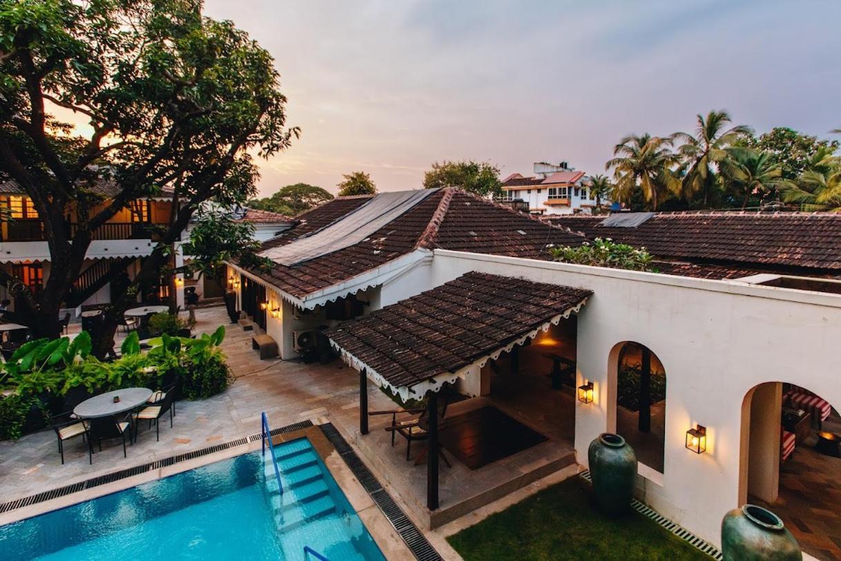 The Project Cafe And Hotel Aldona 外观 照片